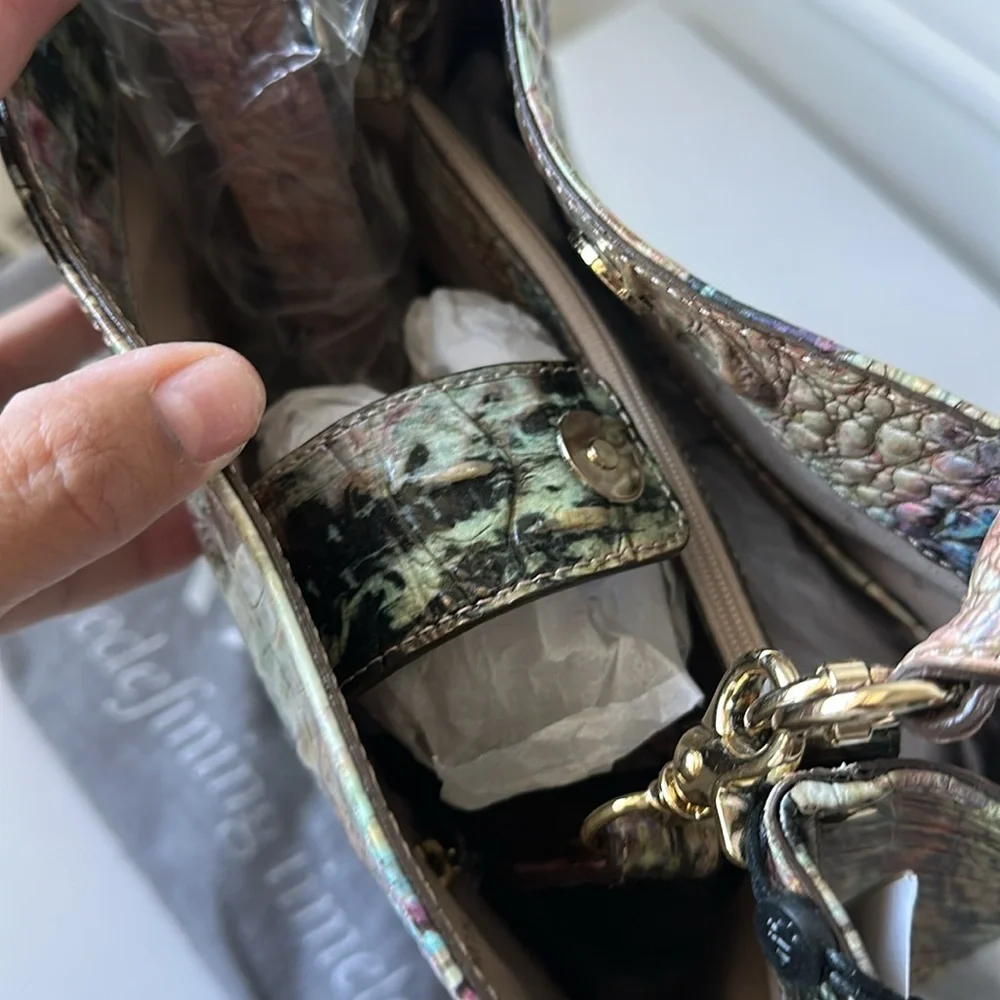 Brahmin Amelia Opal Melbourne Bucket Bag - Picture 5 of 8